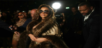 Cardi B derrocha glamour mientras Roberto Cavalli se luce en la Semana de la Moda de Milán.