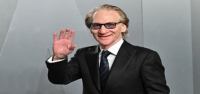 El Kennedy Center abandona la marca "Trump" al revelarse los invitados de Bill Maher al Premio Twain.