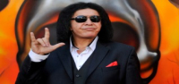 Gene Simmons, rockero de Kiss, se recupera tras chocar su todoterreno
