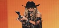 Lainey Wilson vuelve a reinar en los Premios de la Academia de Música Country 2025 y Alan Jackson es homenajeado