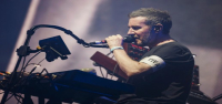 Singapur prohíbe la entrada a dos miembros de Massive Attack tras una exhibición propalestina en un concierto.