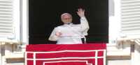 El papa será ingresado al hospital el martes para cirugía por nódulo pulmonar