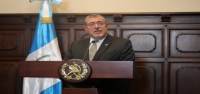El presidente de Guatemala niega el informe sobre un acuerdo con Estados Unidos en los ataques contra el narcotráfico.