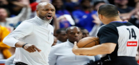 Los Magic despiden a Jamahl Mosley tras 5 temporadas como entrenador y 3 apariciones en la primera ronda de los playoffs.