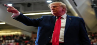 Trump intensifica sus ataques antimusulmanes contra Abdul El-Sayed, candidato demócrata al Senado