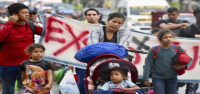 Unos 300 migrantes inician su marcha hacia el norte desde el sur de México. Su objetivo no es la frontera con Estados Unidos.