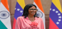 Delcy Rodríguez, de Venezuela, mantiene conversaciones en Turquía con Erdogan sobre comercio, energía y minería.