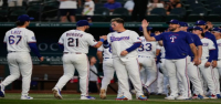Los Rangers se colocaron en una buena posición como el único equipo de la División Oeste de la Liga Americana con un récord ganador.