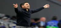 El técnico del Arsenal, Arteta, se mostró furioso por la decisión de anular el penalti contra el Atlético de Madrid.