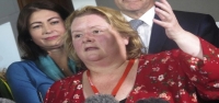 La actriz cómica australiana Magda Szubanski, protagonista de 'Babe' y 'Kath and Kim', revela diagnóstico de cáncer