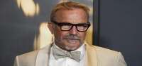 Un especialista demanda a Kevin Costner por dirigir una escena de violación en su saga de películas 'Horizon'