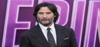 Actor Keanu Reeves recupera relojes que le robaron. Los encuentran en Chile y los entregan al FBI