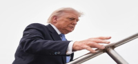Trump está acudiendo a los médicos para su examen físico anual. Lo que el público sepa depende de él.