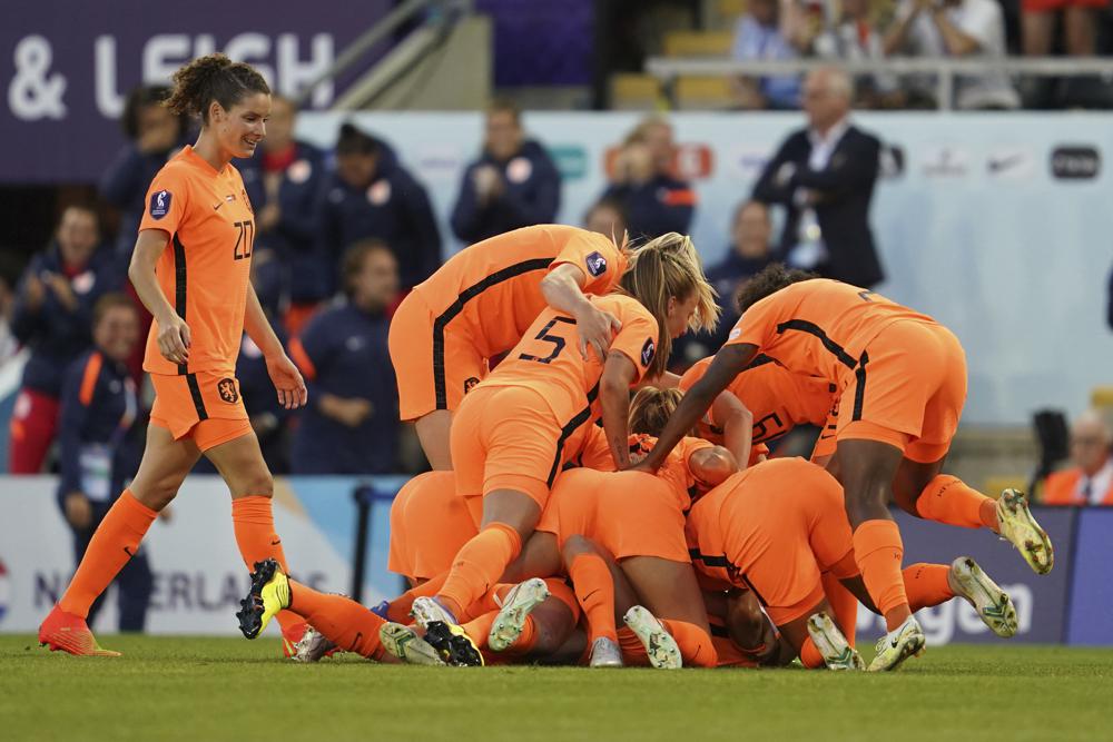 Holanda supera