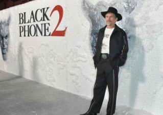 bLACK PHONE2